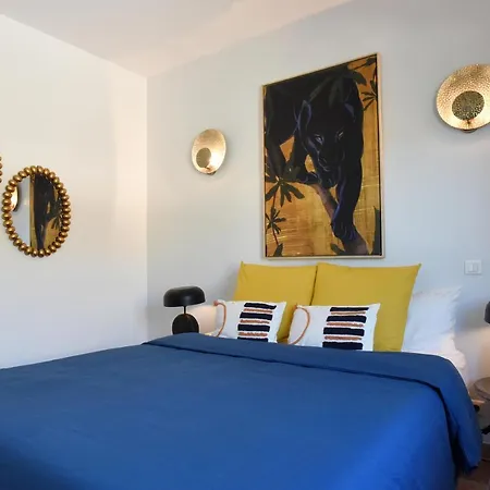 Hameau De Signargues, Entre Avignon - Pont Du Gard Et Uzes *
