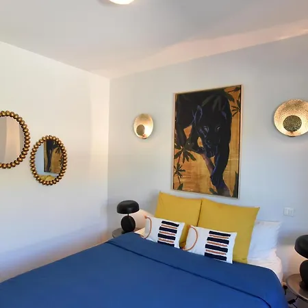 Villa Hameau De Signargues: Provençal Retreat With Heated Pool *