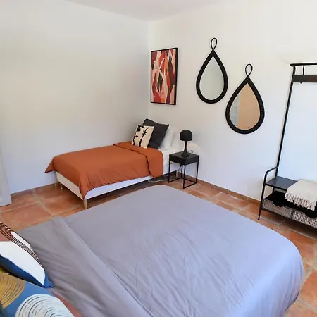 Hameau De Signargues: Provençal Retreat With Heated Pool * Domazan