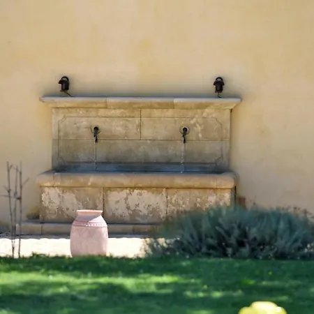 Hameau De Signargues, Entre Avignon - Pont Du Gard Et Uzes Βίλα Domazan