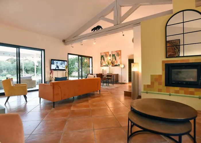 Hameau De Signargues, Entre Avignon - Pont Du Gard Et Uzes Villa *